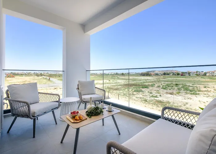 Artemis 105 - Seaside Stories Livadhia